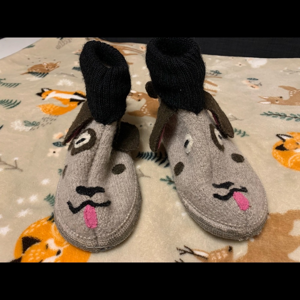 Garnet Hill Puppy Slippers!
